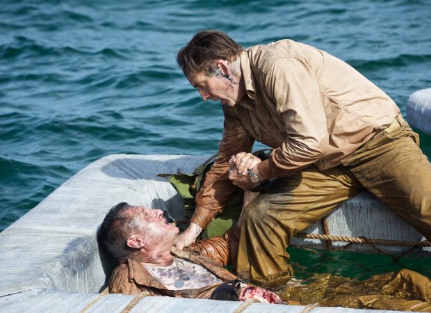 tom-sizemore-and-nicolas-cage-in-uss-indianapolis